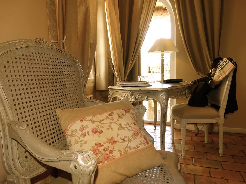 Un Patio En Luberon Bed & Breakfast Ansouis Ruang foto