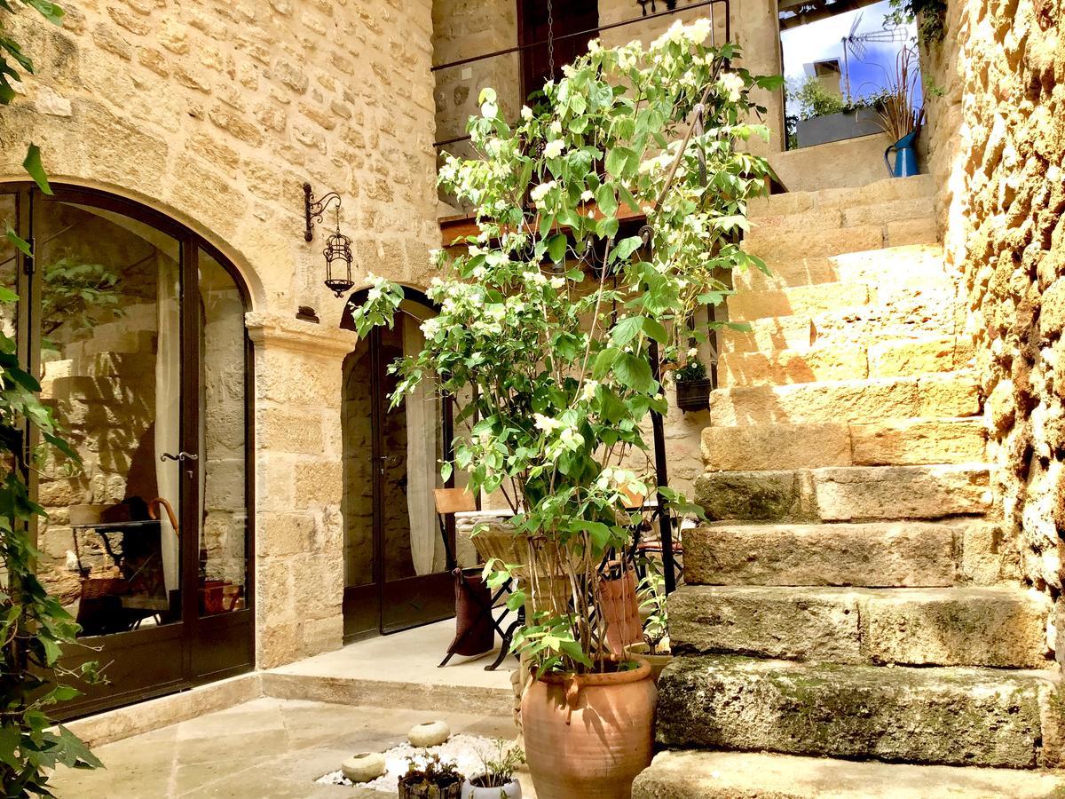 Un Patio En Luberon Bed & Breakfast Ansouis Bagian luar foto