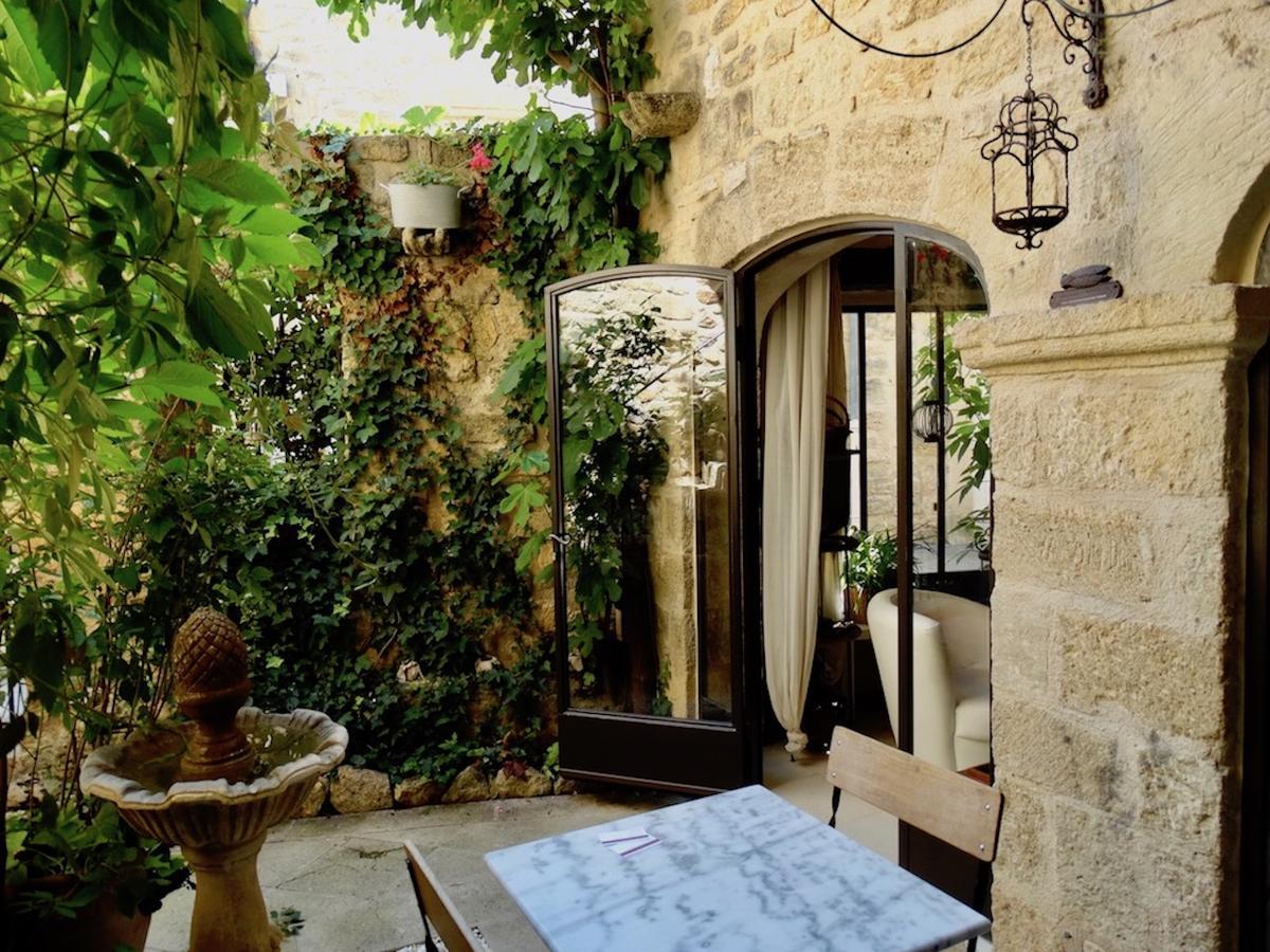 Un Patio En Luberon Bed & Breakfast Ansouis Bagian luar foto