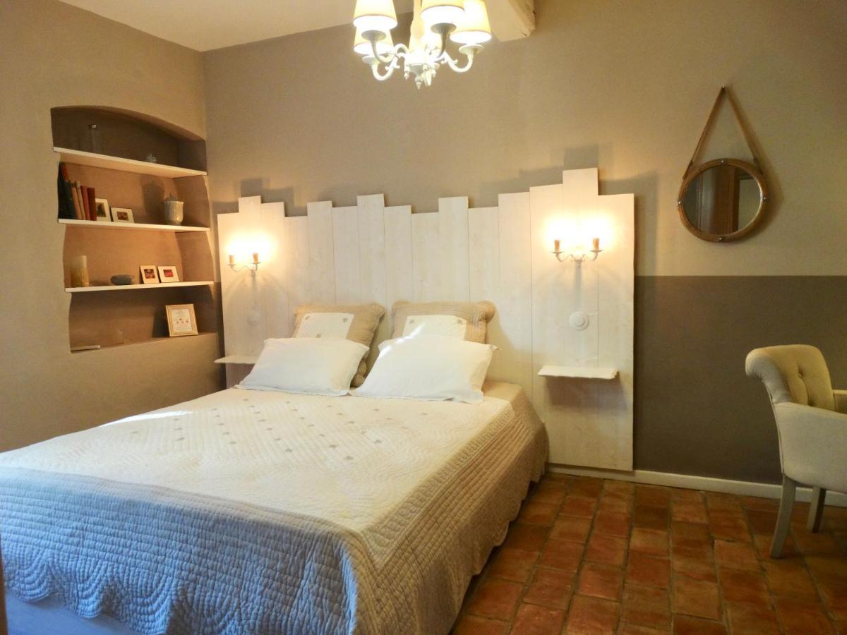 Un Patio En Luberon Bed & Breakfast Ansouis Bagian luar foto